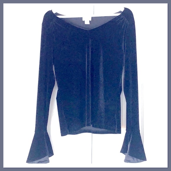 LOFT Black velvet top - Picture 2 of 5